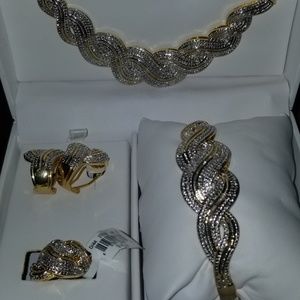 New 2.00 cttw diamond jewlery set  gold over brass